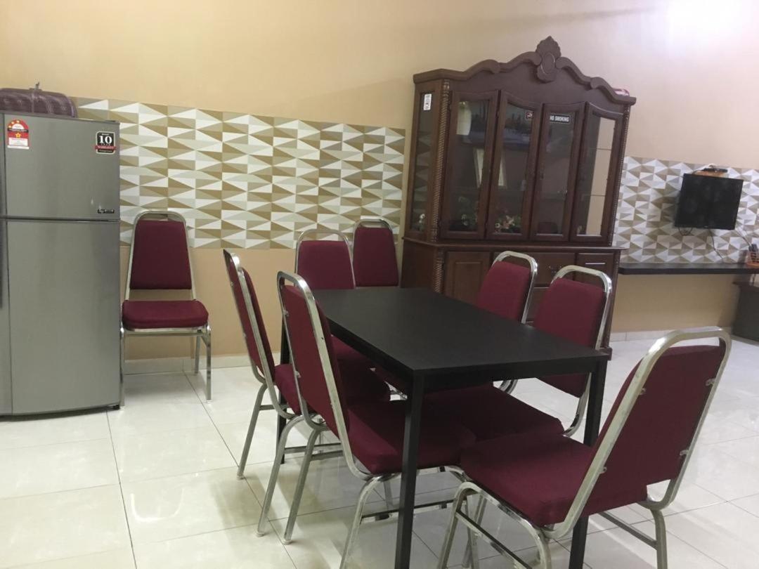 Apartment 707 , , Unit 1-11 Malacca