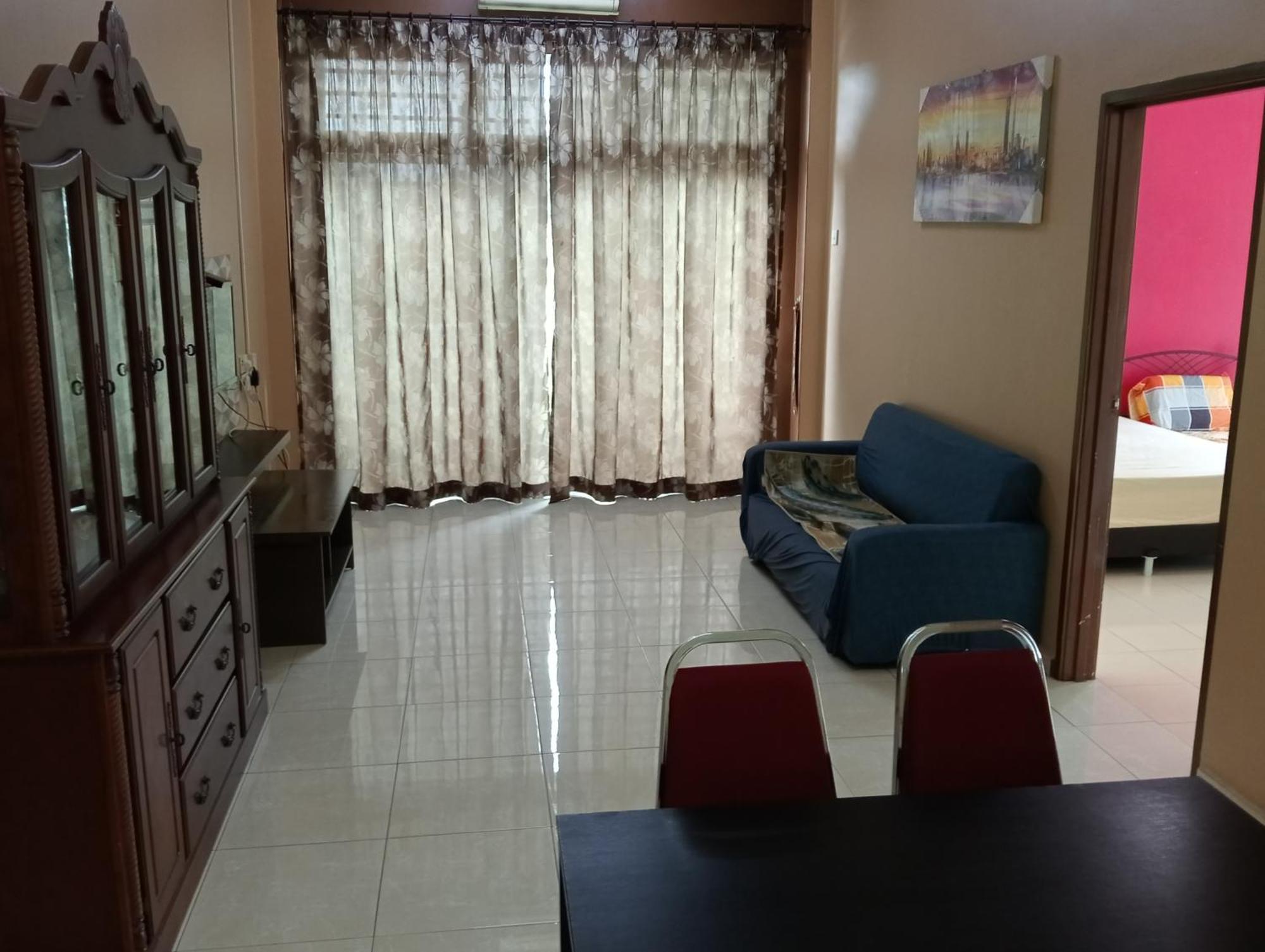Apartment 707 , , Unit 1-11 *